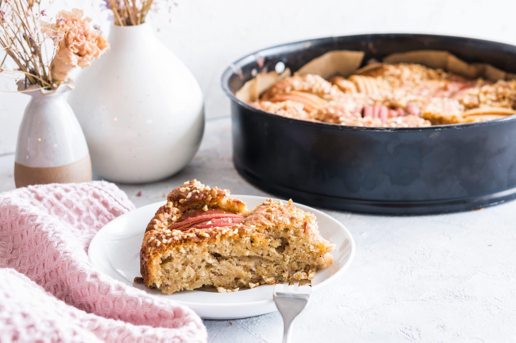 Apfelkuchen mit Zimt und Haselnüssen | La Cuisine de Géraldine