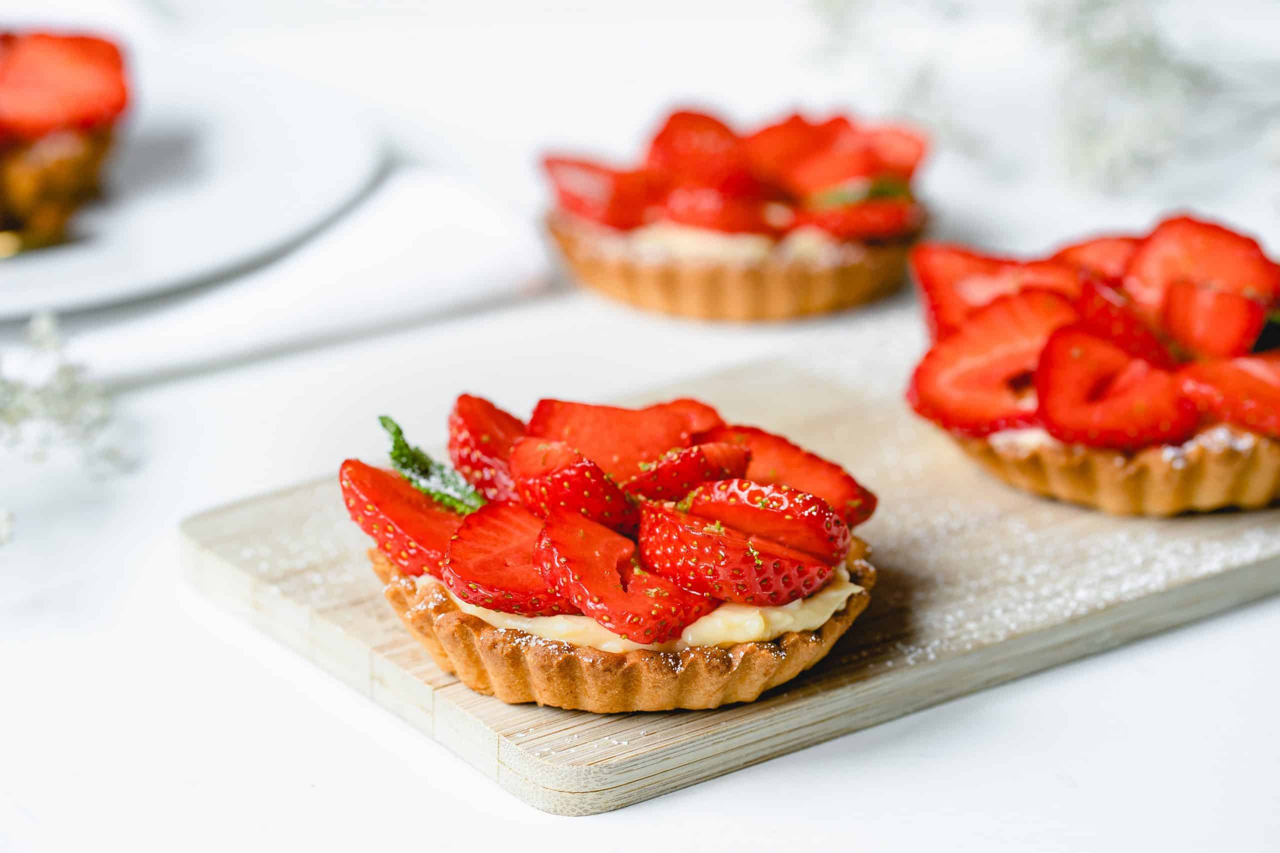 Erdbeer-Törtchen mit Crème Pâtissière