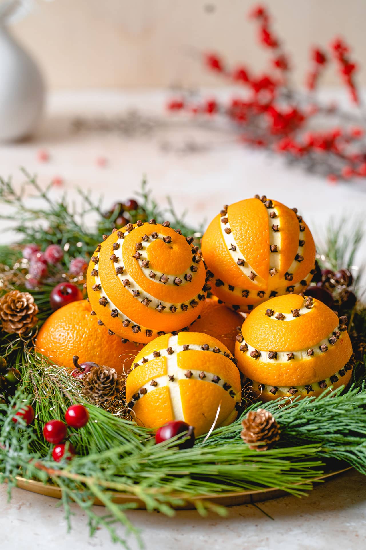 Décoration de Noël Oranges et Clous de Girofle La Cuisine de Géraldine