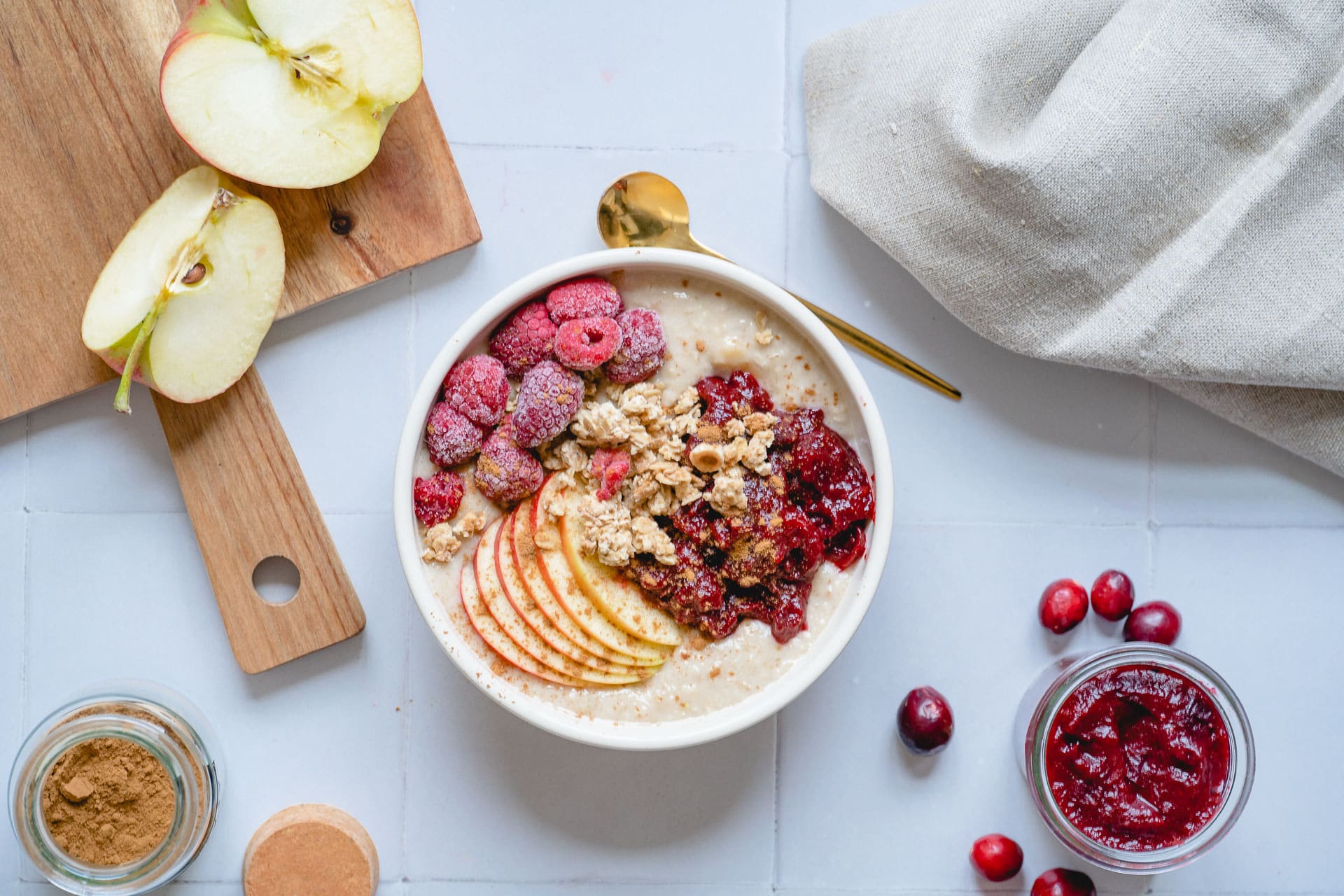 Oatmeal with Cranberry Compote and Cinnamon
