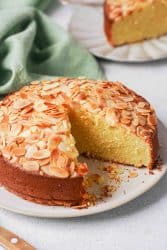 French Almond Cake (Amandier) | La Cuisine de Géraldine